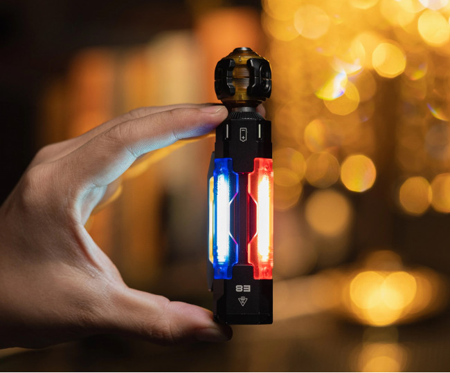 Ліхтар із титану та потрійним джерелом світла Wuben E8 Compact Magnetic Modular Titanium Edition